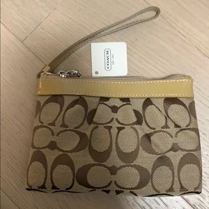 NWT Coach heritage Wristlet